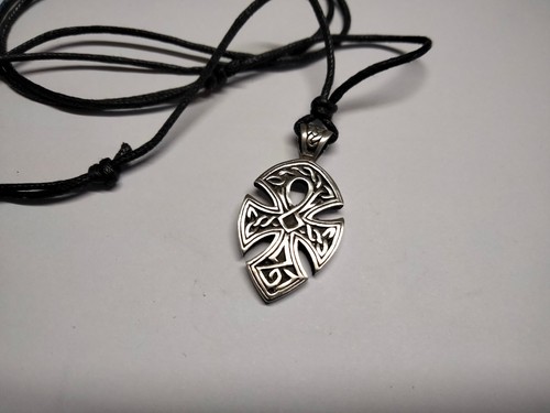 Pendentif croix celtique - croix,