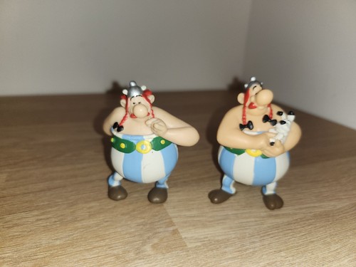 Deux figurines obelix m - deux,