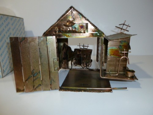 Boîte musique métal - à,