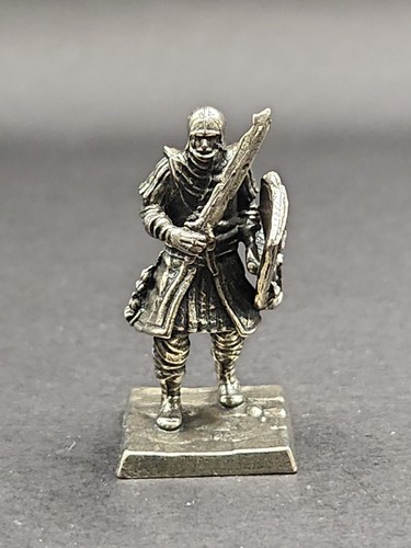 Solid metal medieval army - metal,