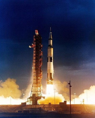 Apollo saturn rocket - saturn,