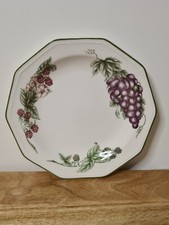 Assiette En Porcelaine