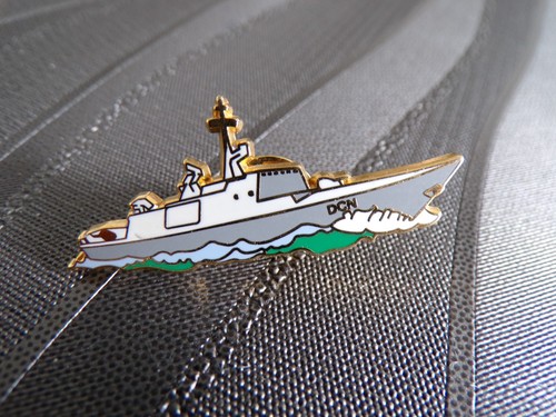 Pin pins badge - pin's, batiment