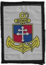 INSIGNE TISSU, PATCH MILITAIRE DE LA 9 DIMA (FOND BLANC-ANCRE JAUNE)