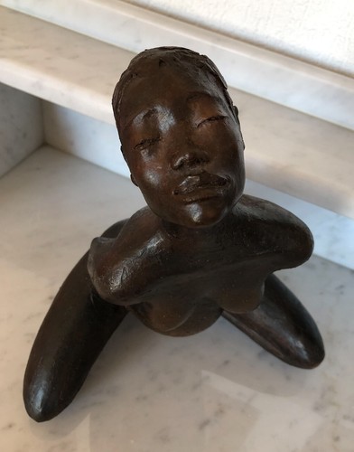 Sculpture femme nue