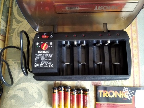 Chargeur batterie universel - batterie,