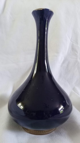 Vase soliflore bleu nuit sur
