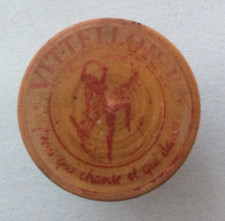 Bouchon capsule ancien  : VITTELLOISE - l'eau qui chante et qui danse