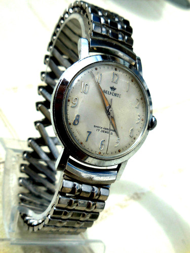Ancienne montre mecanique - ancienne,