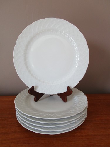 Assiettes plates blanches - plates,