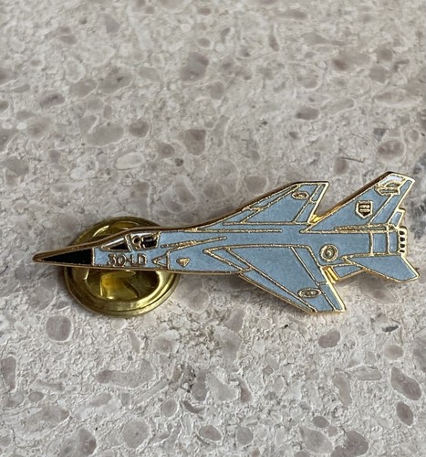 Pin avion chasse mirage - chasse,