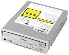 Lecteur De Disque Interne YAMAHA CRW2100E Graveur CD-RÉÉCRIVABLE ATA 5,25 Pouces