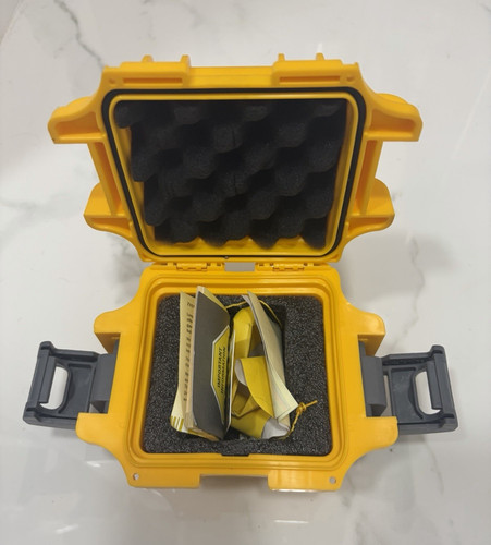 Invicta yellow plastic - invicta, watch
