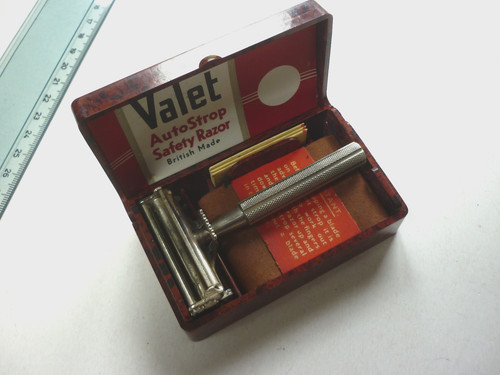 Ancien rasoir boite - en,