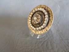 ENTRE GUILLEMETS BAGUE RONDE