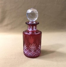 flacon à parfum en cristal BACCARAT doublé ROSE / ROUGE modèle 6073 DOUAI 14 cm