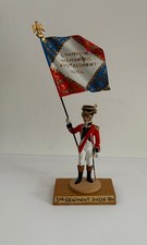 FIGURINE PORTE DRAPEAU GUY