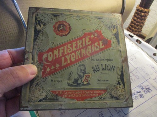 Couvercle ancienne boite - ancienne,