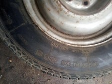 Jante et pneu UNIROYAL 185R14 voiture ancienne neuf