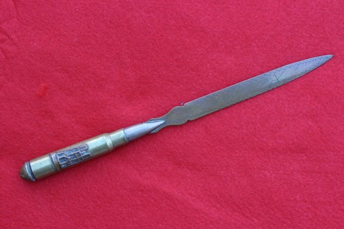 Artisanat tranchee poilu coupe - artisanat, tranchee/poilu-coupe