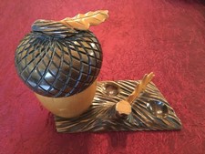 Ancien pot à tabac en bois
