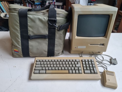 Macintosh plus apple - macintosh, vintage