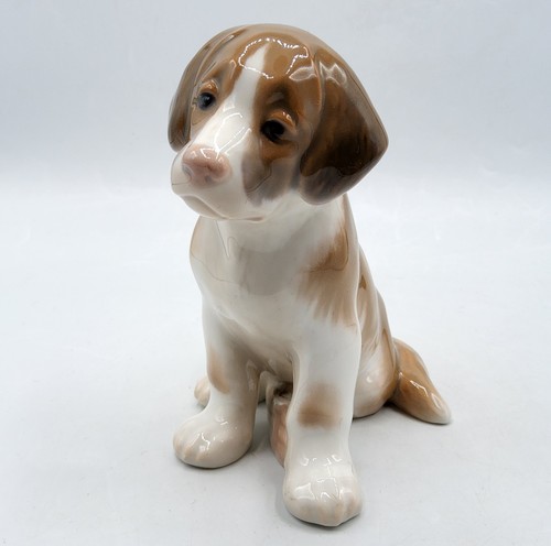 Sculpture figurine chiot