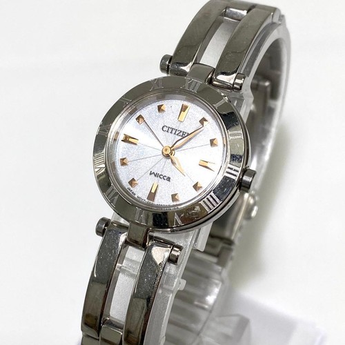 Montre solaire citizen wicca - montre,