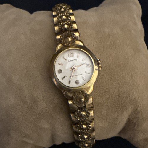 Montre ancienne mécanique - ancienne,