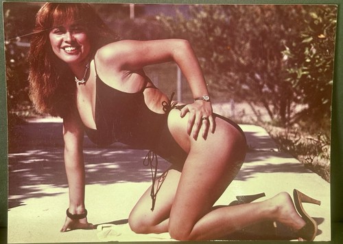 Hot bikini brunette - hot,