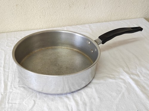 Ancienne casserole sauteuse - ancienne,