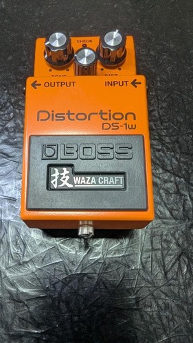 Pédale distorsion boss - distorsion,