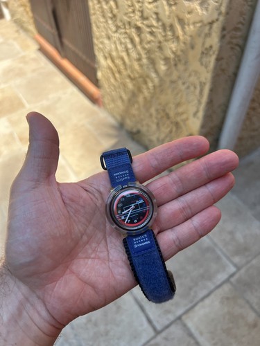 Montre ancienne swatch pop - ancienne,