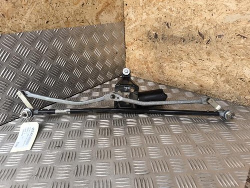 Moteur essuie glace avant