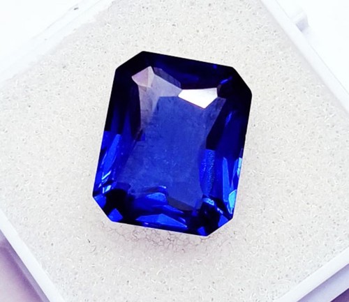 Saphir naturel bleu - saphir,