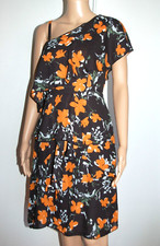 Robe été fleurs asymetrique marque Boohoo taille 34/36