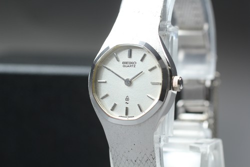 Montre femme vintage 1975