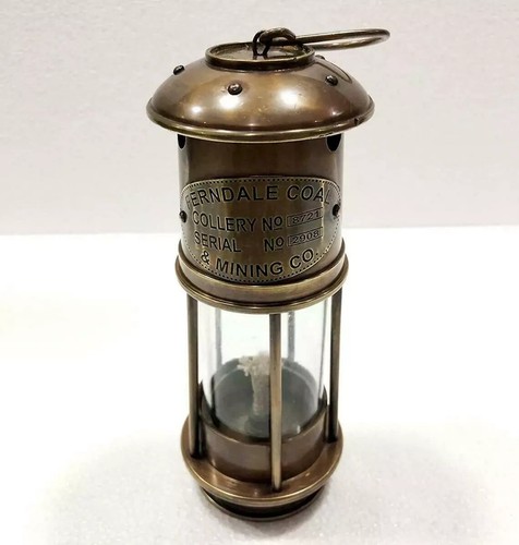 Ancienne lampe pétrole - ancienne,
