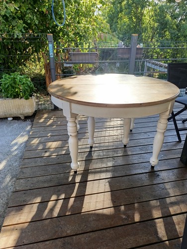 Table ronde extensible
