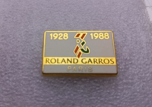 ED142 pin's Roland Garros 1988