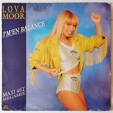 Lova Moor "J'M'En Balance"