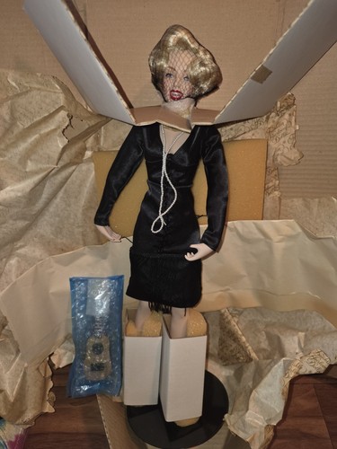 Marilyn monroe franklin mint - marilyn,