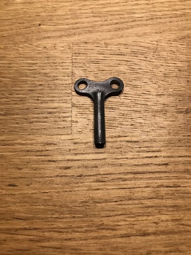 Clef moyenne pour jouets - , tôle