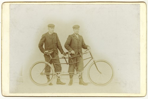 Photo vélocipède tandem - photo,