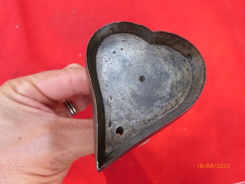 Emporte piece outil ancien - piece,
