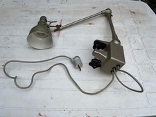 ANCIENNE LAMPE INDUSTRIELLE AVEC MARQUAGE N°1