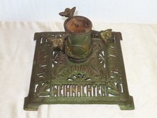 Pied De Sapin Vintage En Fonte ! Très Décoratif Avec Des Têtes D'Anges