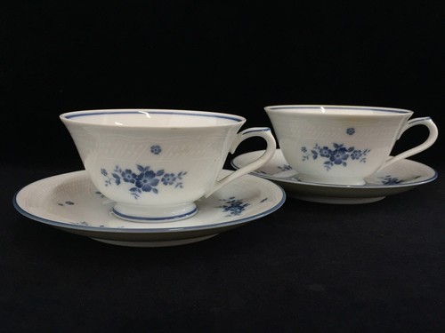 Ensemble tasse sous - tasse, sous-tasse