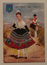 Carte postale en tissu, brodée - Au Pays des Cigales PROVENCE, écusson