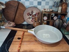 Neuve poêle creuset 28 - neuve, le